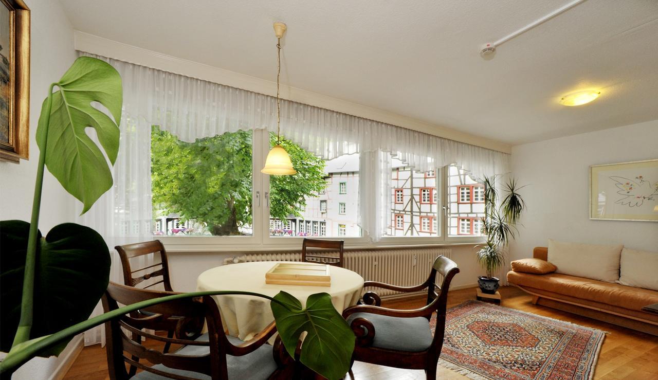 Hotel Flosdorff - Appartements Monschau Bagian luar foto