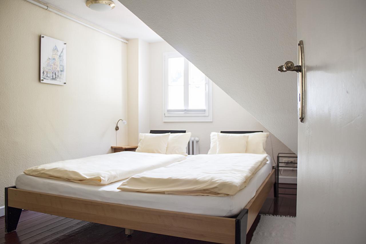 Hotel Flosdorff - Appartements Monschau Bagian luar foto